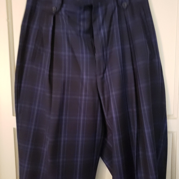 Men's 3 piece Tiglio Rosso suit. 100 % wool. Perfect condition. - Picture 8 of 11